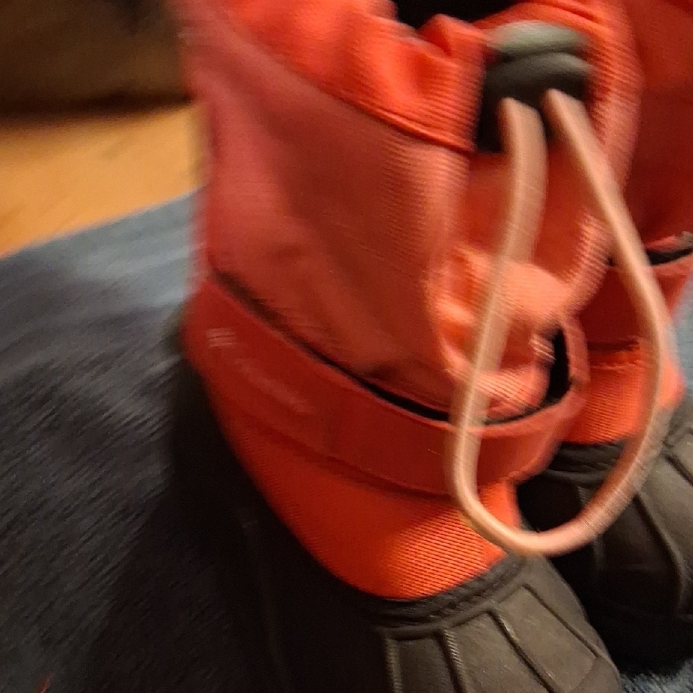 Columbia Kids Orange and Black Waterproof Snow Boots - Picture 3 of 8